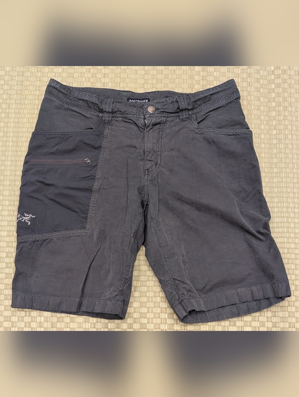 Arc'teryx Adventus Cargo Trail Shorts Gray Men's Size 34